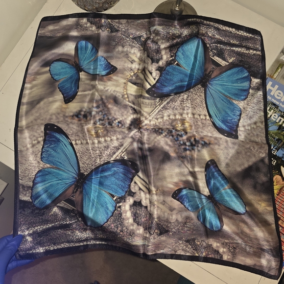 100% Silk Blue Butterfly Print Scarf - Picture 1 of 8